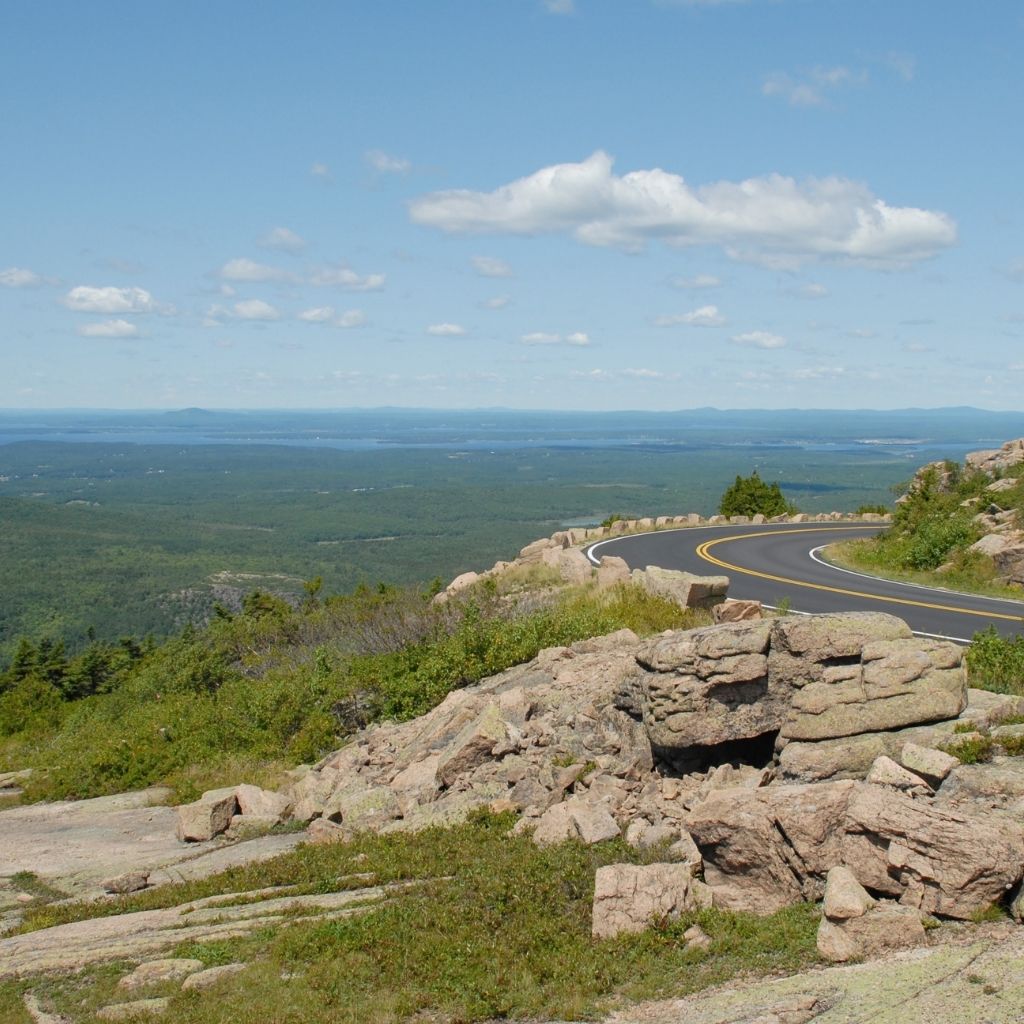 Showing the road up the mountain 