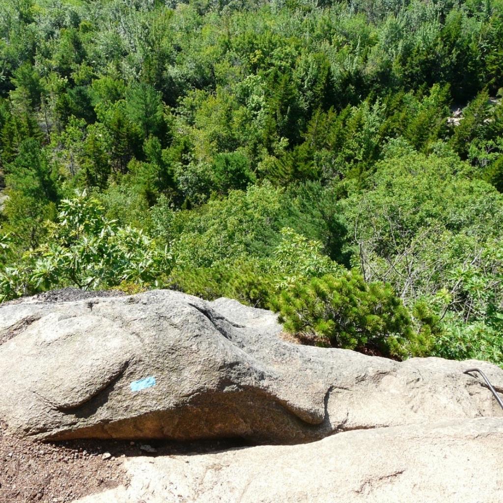 Looking down over the edge of the trail