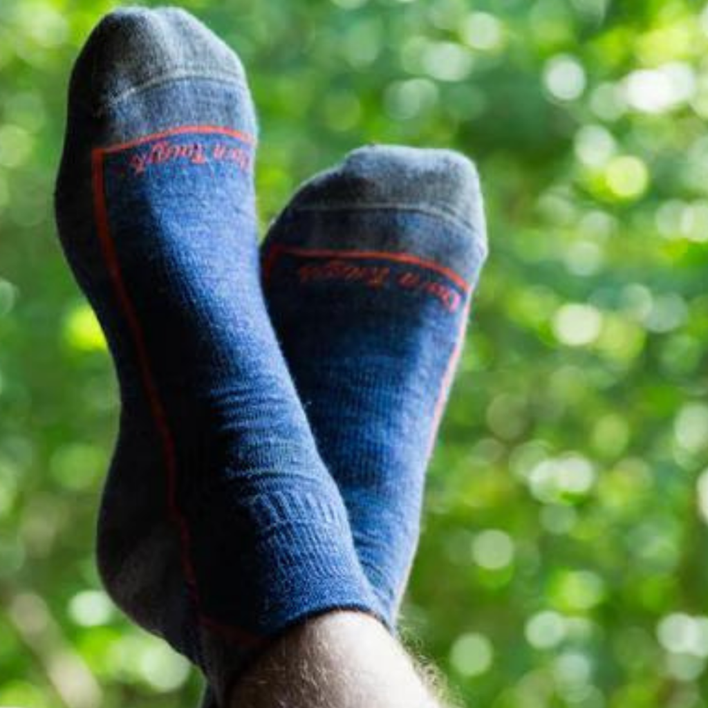 Men's Darn Tough Hiker Midweight Socks